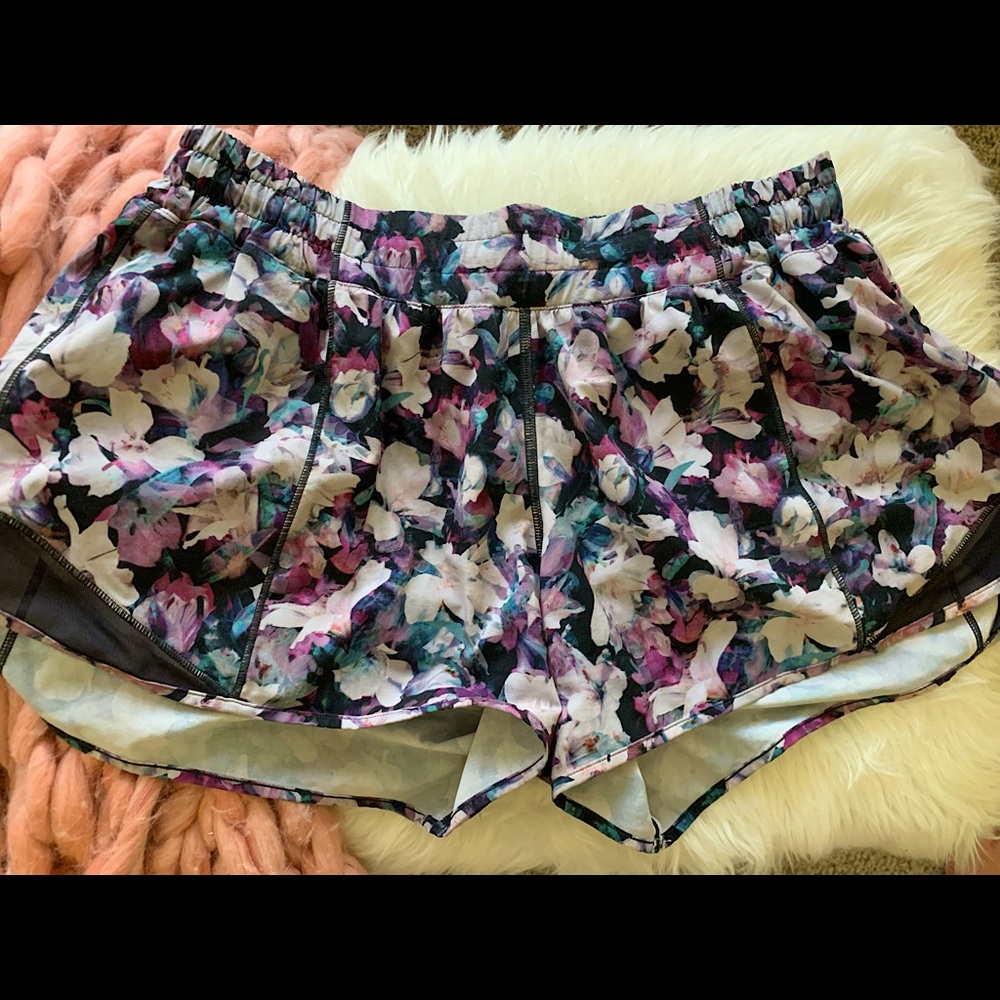 Lululemon hotty hot shorts!!